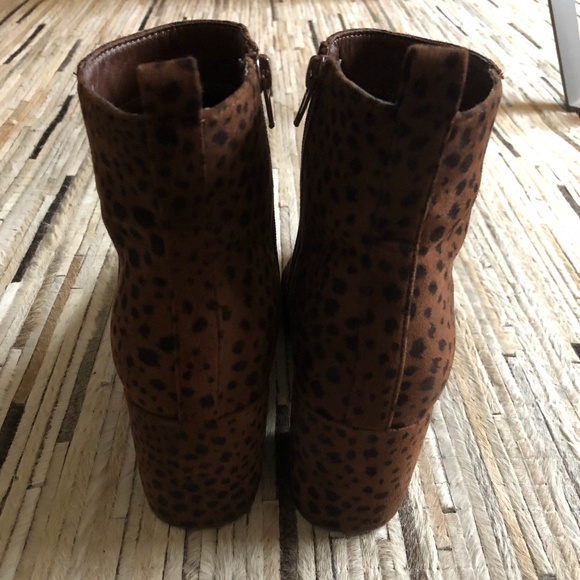 Windsor Boots - Picture 3 of 11